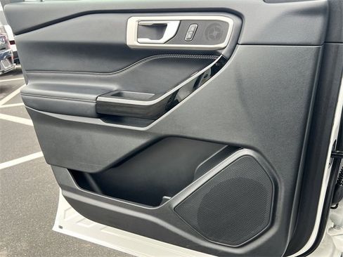 Used 2021 Ford Explorer ST image 15