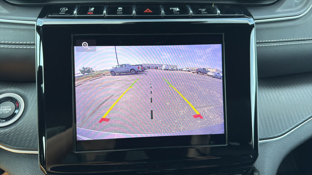 Used 2023 Jeep Grand Cherokee Altitude AWD/4WD image 26