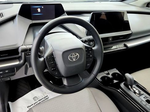Used 2024 Toyota Prius LE AWD/4WD image 24
