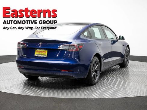 Used 2021 Tesla Model 3 Standard Range Plus RWD image 5