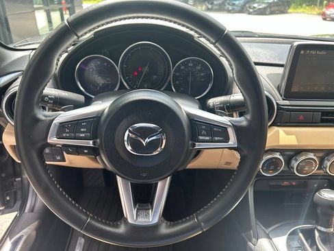 Used 2016 MAZDA MX-5 Miata Grand Touring RWD image 9