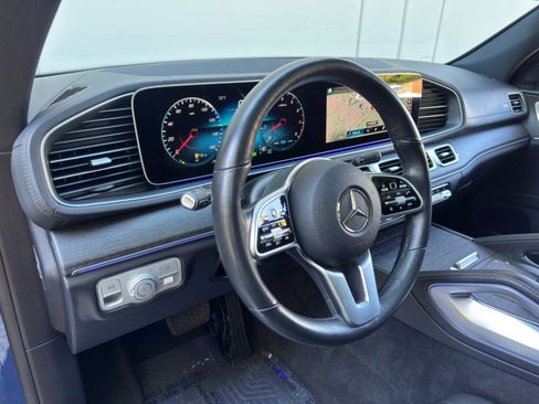 Used 2021 Mercedes-Benz GLS 450 4MATIC image 14