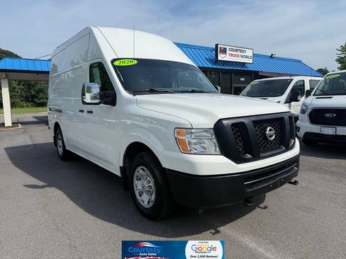 Used 2020 Nissan NV 2500 SV RWD image 1