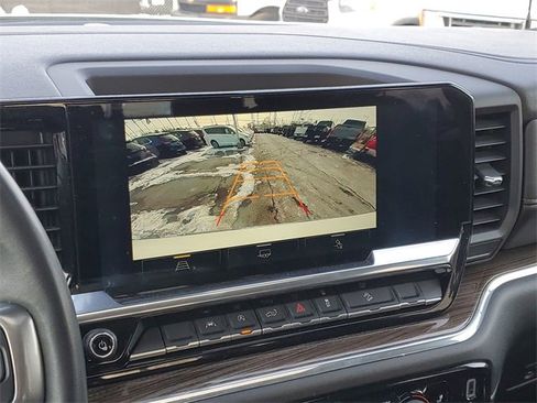 Used 2024 Chevrolet Silverado 1500 RST image 15