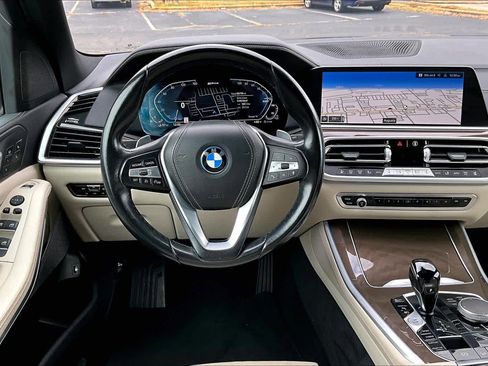 Used 2022 BMW X5 xDrive45e w/ Luxury Seating Package image 5