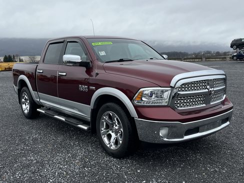 Used 2016 RAM 1500 Laramie AWD/4WD image 1