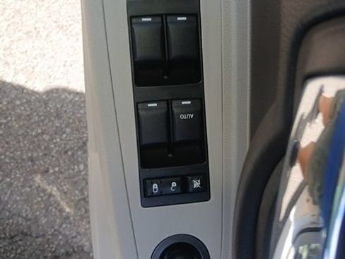 Used 2007 Dodge Charger R/T RWD image 36