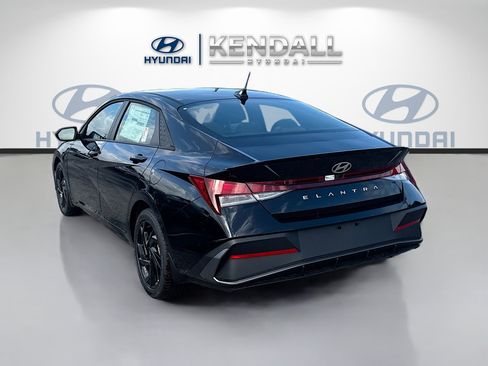 New 2026 Hyundai Elantra Sport image 4