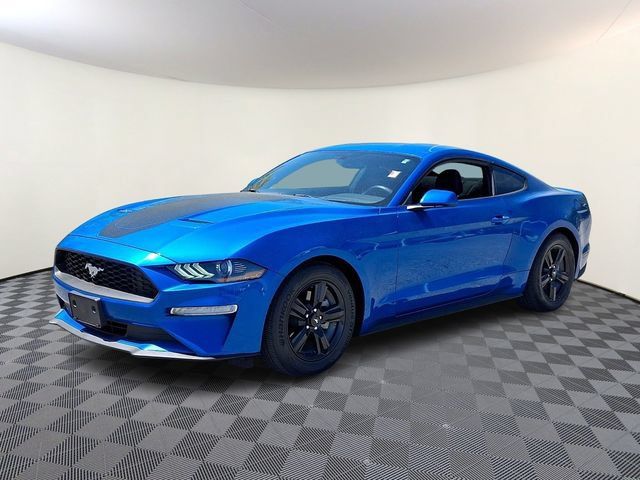 Used 2019 Ford Mustang Coupe RWD image 3
