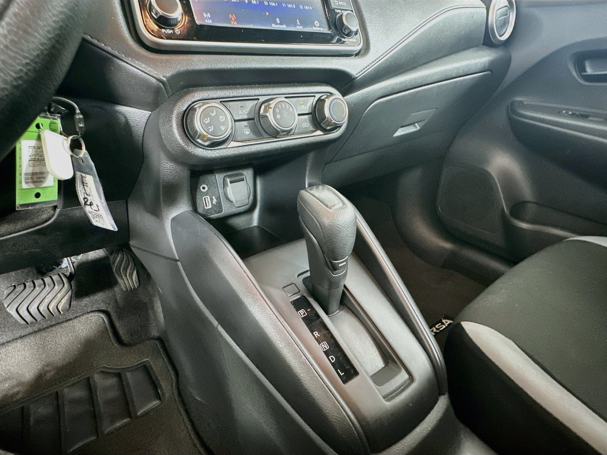 Used 2025 Nissan Versa S FWD image 23