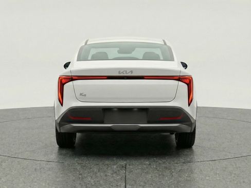 Used 2025 Kia K4 LXS FWD image 7