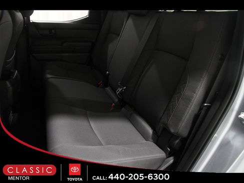 Certified 2025 Toyota Tacoma SR5 AWD/4WD image 20