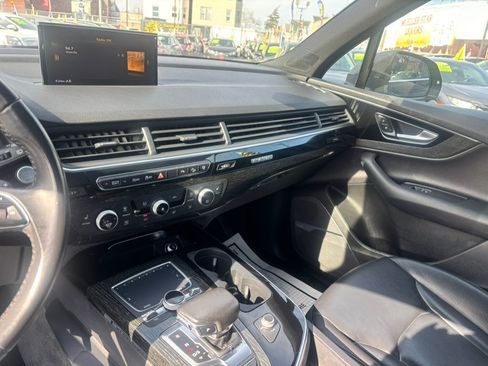 Used 2017 Audi Q7 3.0T Premium Plus AWD/4WD image 24