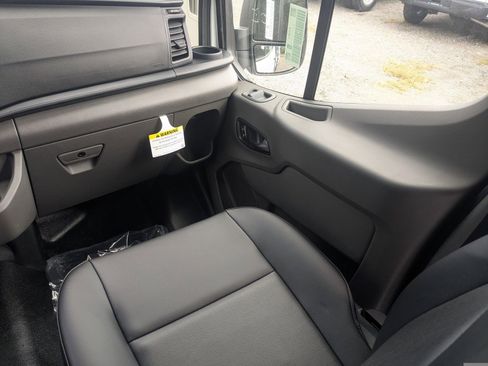 New 2026 Ford Transit 250 Low Roof image 18