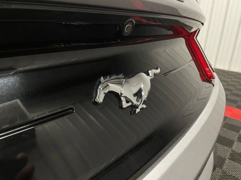 Used 2021 Ford Mustang Premium image 18