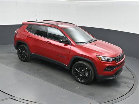 New 2026 Jeep Compass Latitude image 28