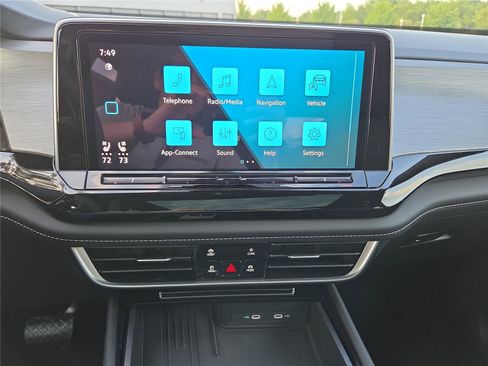 New 2026 Volkswagen Atlas Cross Sport SE AWD/4WD image 18