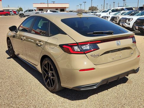 Used 2025 Honda Civic Sport image 3