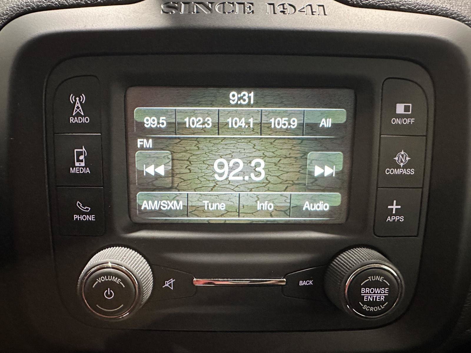 Used 2016 Jeep Renegade Trailhawk AWD/4WD image 12