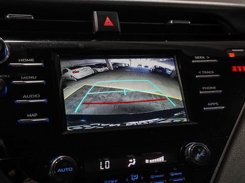 Certified 2019 Toyota Camry SE FWD image 25