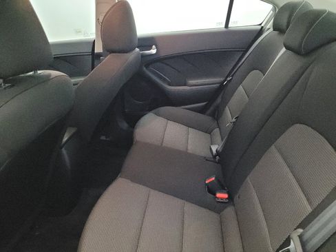 Used 2017 Kia Forte LX FWD image 18