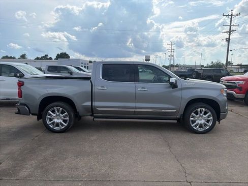 New 2026 Chevrolet Silverado 1500 High Country AWD/4WD image 7