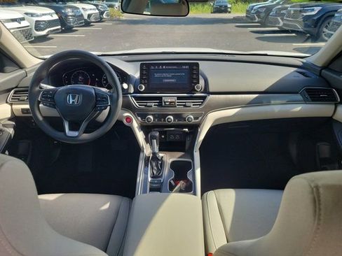 Certified 2022 Honda Accord LX image 2