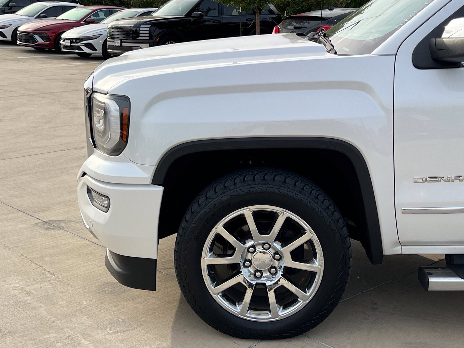 Used 2018 GMC Sierra 1500 Denali AWD/4WD image 9
