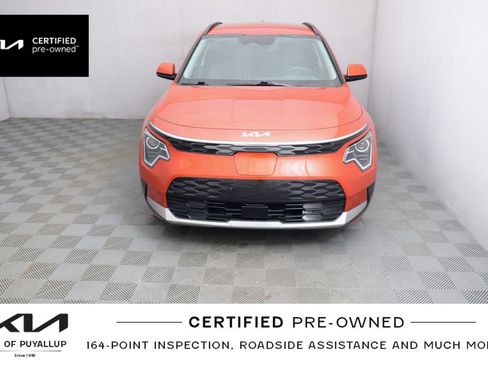 Certified 2023 Kia Niro Wind w/ Wind Preserve Package FWD image 3