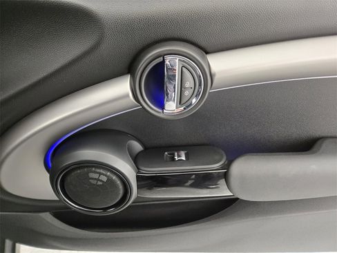 Used 2020 MINI Cooper S image 21