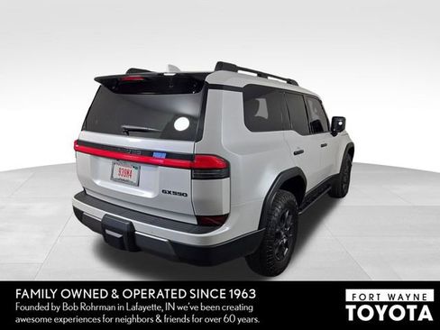 Used 2024 Lexus GX 550 AWD/4WD image 7