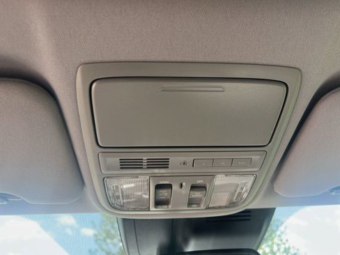 Used 2018 Honda CR-V EX-L image 19