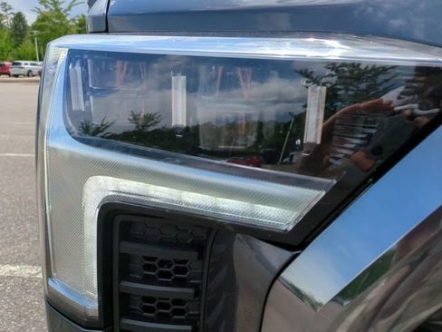 Used 2026 Toyota Tundra Platinum AWD/4WD image 10