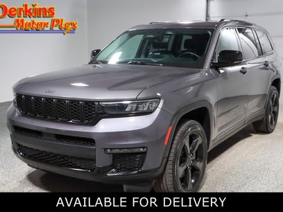 Used 2022 Jeep Grand Cherokee L Limited w/ Black Appearance Package