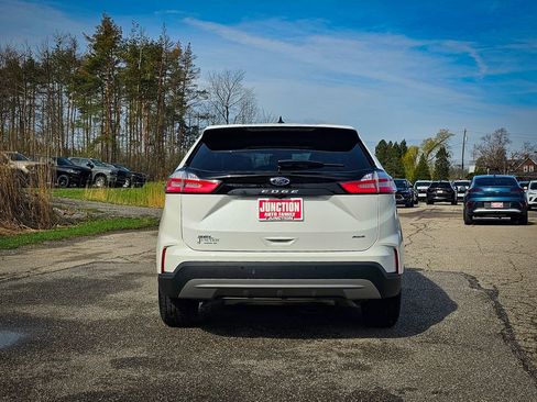 Used 2022 Ford Edge SEL w/ Convenience Package AWD/4WD image 4