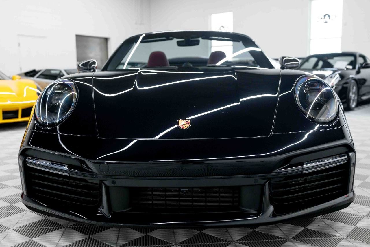 Used 2021 Porsche 911 4 Cabriolet AWD/4WD image 9