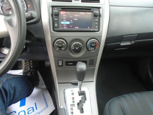 Used 2013 Toyota Corolla S w/ Premium Pkg FWD image 15