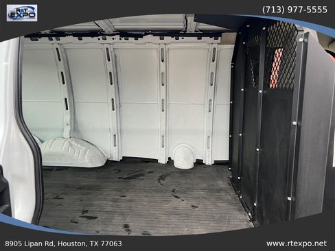 Used 2021 Chevrolet Express 2500 w/ Driver Convenience Package RWD image 33