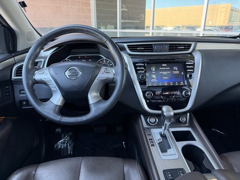 Used 2018 Nissan Murano SL w/ Moonroof Package image 16