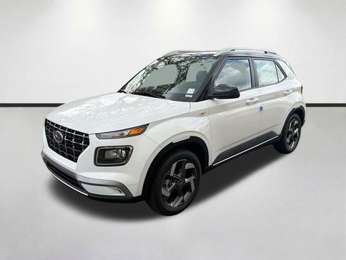 New 2026 Hyundai Venue SEL FWD image 7