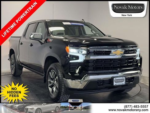 Used 2022 Chevrolet Silverado 1500 LT image 1