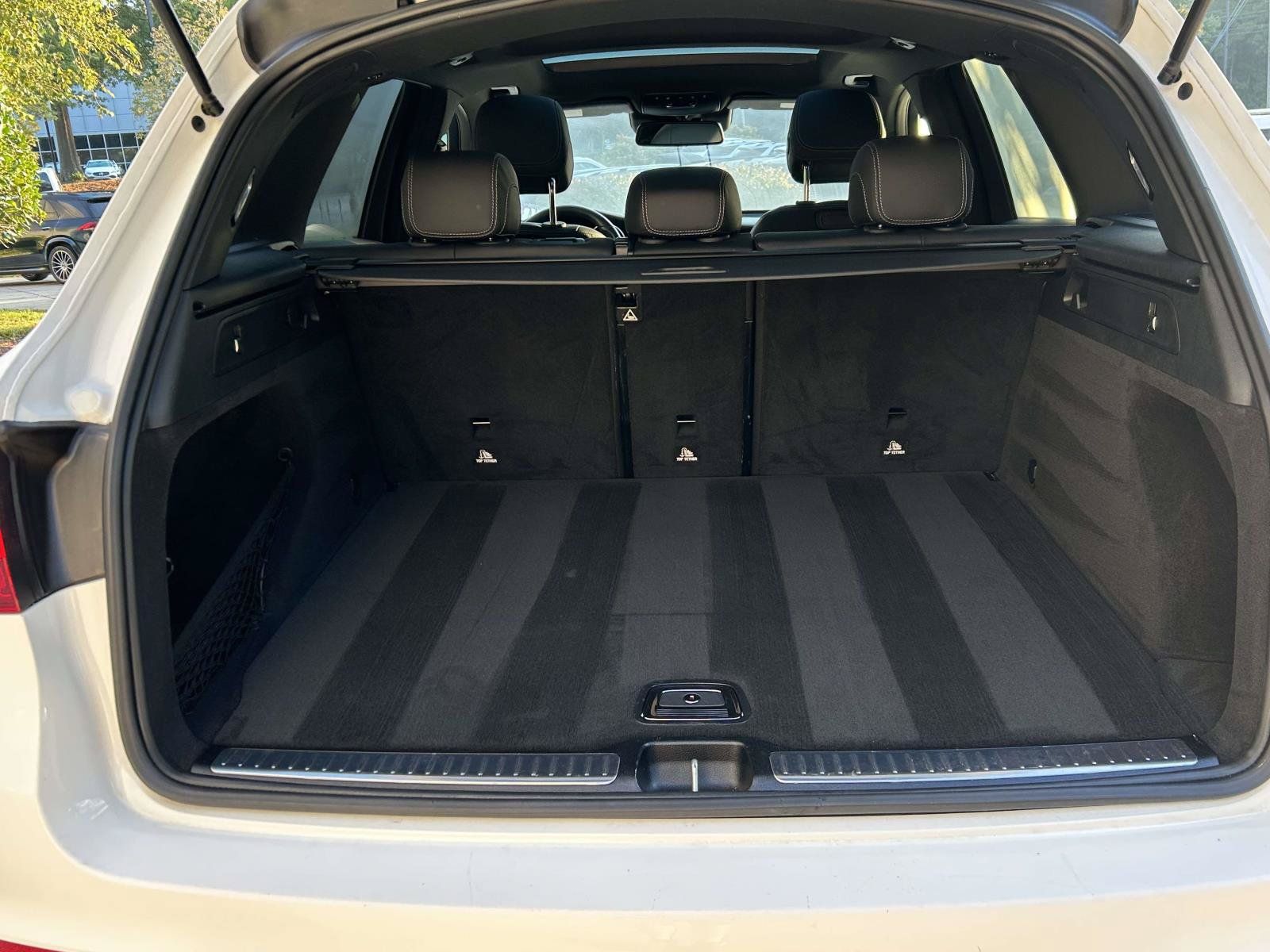 Used 2019 Mercedes-Benz GLC 300 image 9