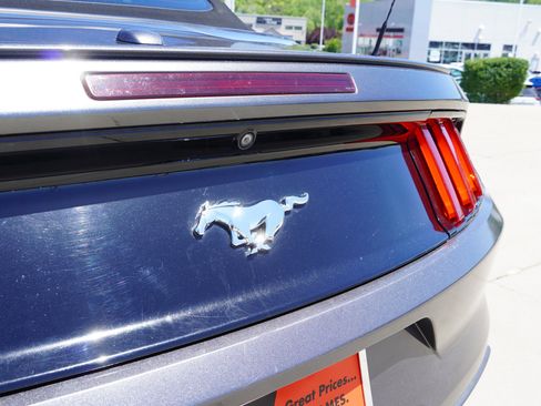 Used 2017 Ford Mustang Premium image 15