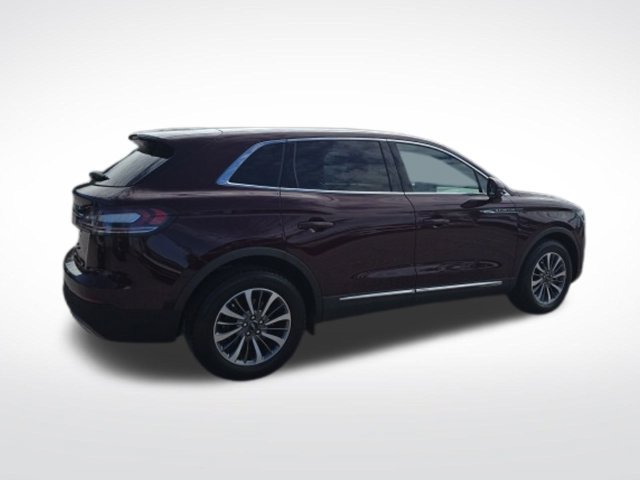 Used 2022 Lincoln Nautilus Reserve FWD image 3