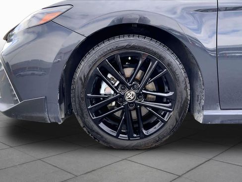 Used 2025 Toyota Camry SE FWD image 10