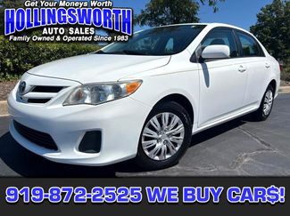 Used 2011 Toyota Corolla LE image 1
