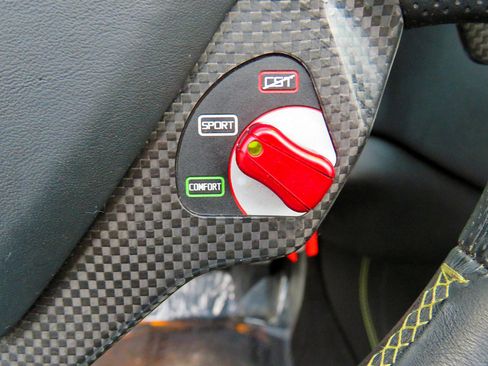 Used 2011 Ferrari California image 40