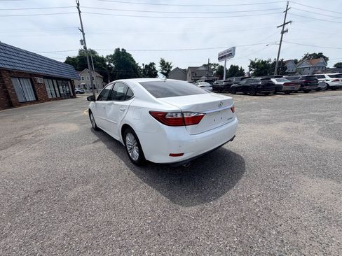 Used 2014 Lexus ES 350 w/ Luxury Package FWD image 49
