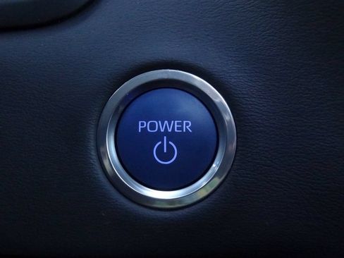 Used 2024 Toyota Sequoia Platinum AWD/4WD image 36
