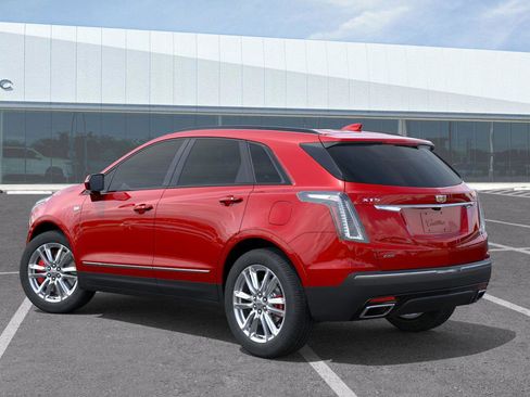 New 2026 Cadillac XT5 Sportv w/ LPO, Floor Liner Package image 3